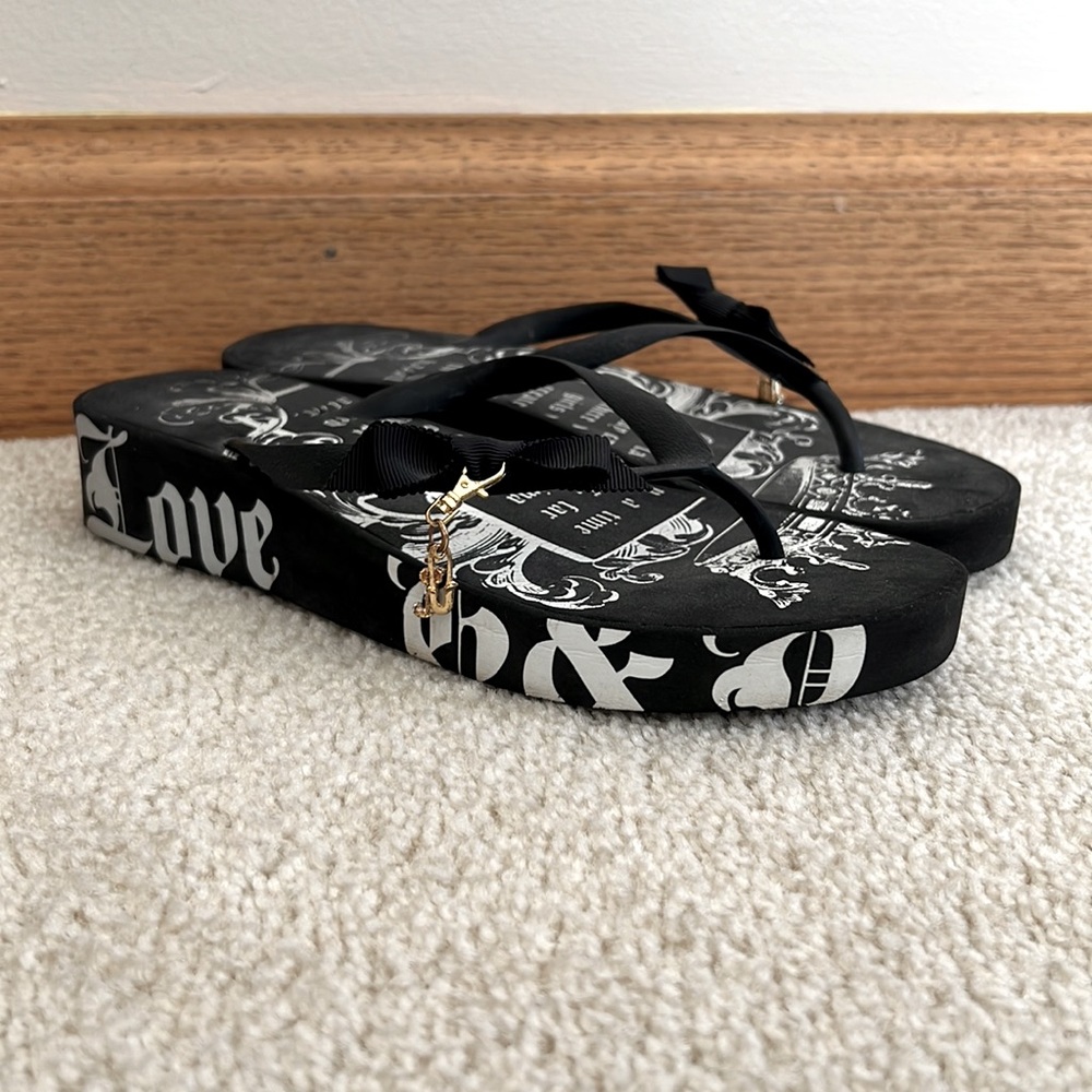 Juicy Couture Vintage Platform Flip Flops, Black, Size 7